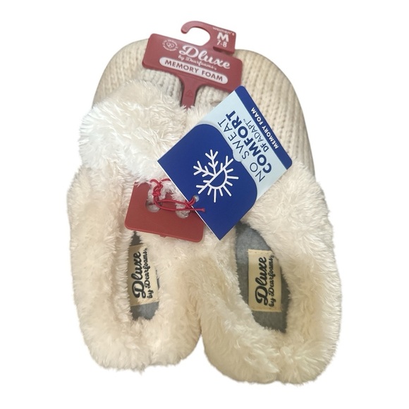 Dearfoams Women's Memory Foam Slippers Cream/Ivory - Picture 3 of 4
